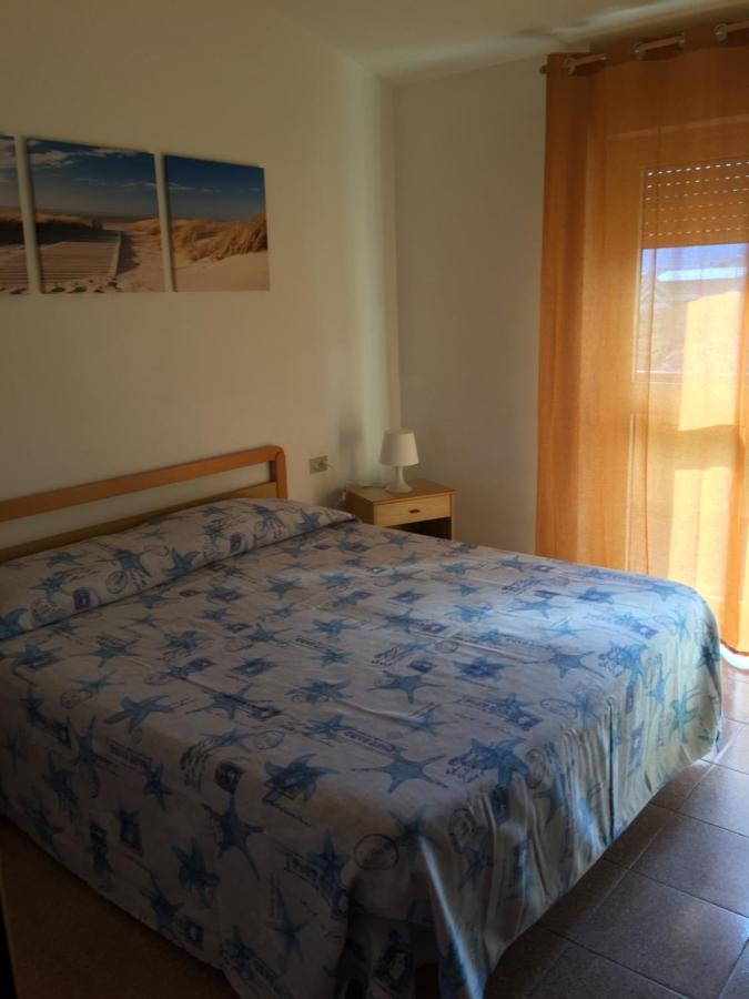 Lemon Apartments Villasimius Buitenkant foto