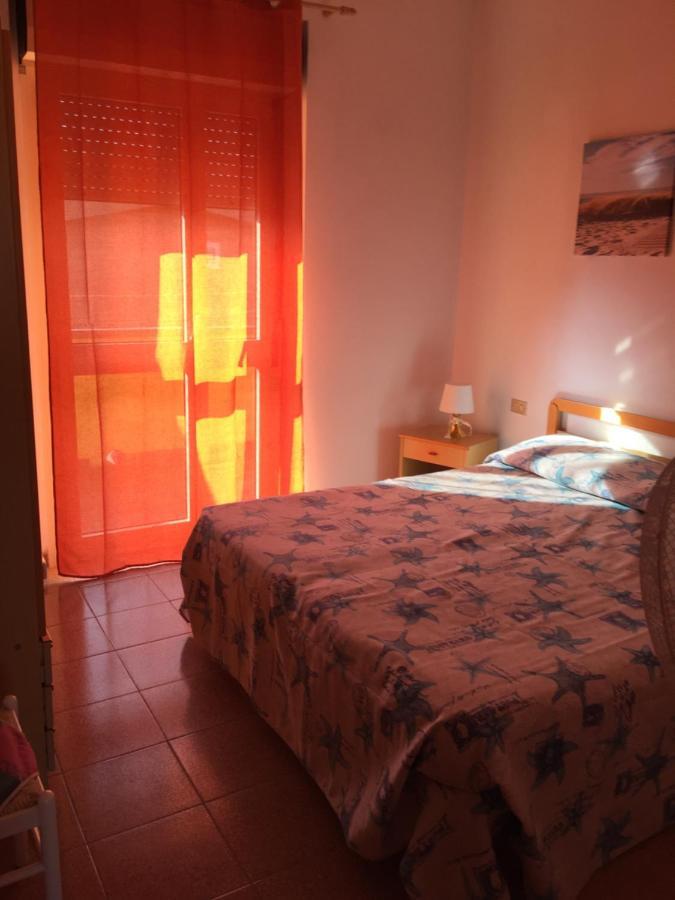 Lemon Apartments Villasimius Buitenkant foto